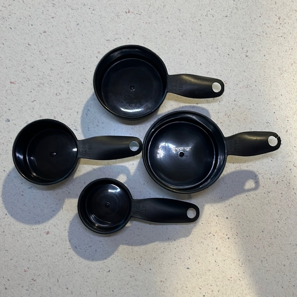 Black Measuring cups set